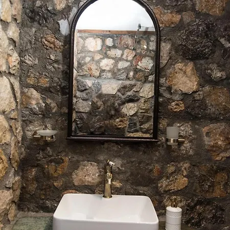Agrilia Koromili Retreat * Paralia Livadostratas