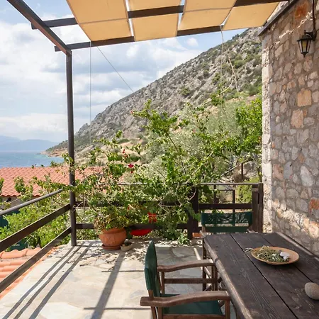Agrilia Koromili Retreat * Paralia Livadostratas