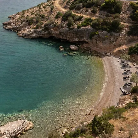 Agrilia Koromili Retreat * Paralia Livadostratas