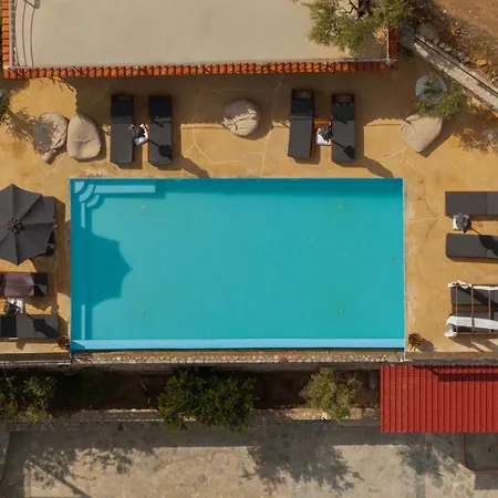 Agrilia Koromili Retreat * Paralia Livadostratas